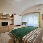 아파트 A Casa Di Antonella